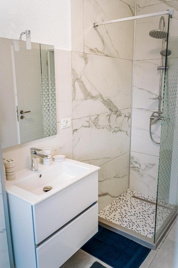 Dumbravita  Cozy Apartment In Dumbravita מראה חיצוני תמונה